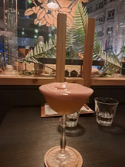 Chemistry & Botanic's : Cocktail Bar